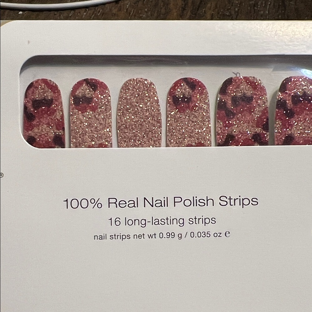 Color Street Pink Glitter and hearts Nail Strip- Crush Hour